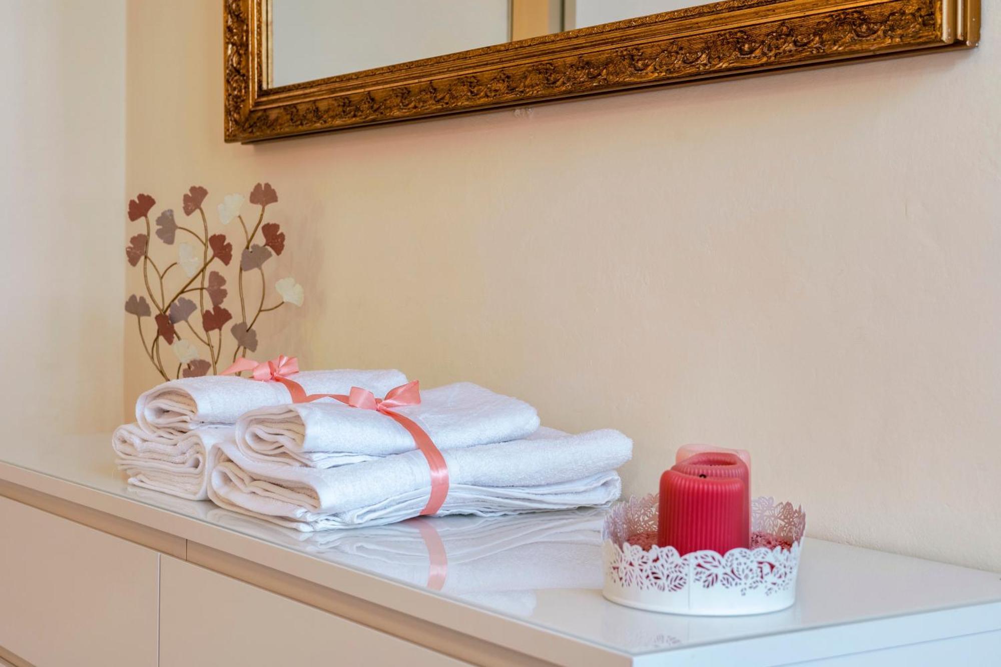 Iseo Portelle Holiday With Private Parking And Bike Storage Ngoại thất bức ảnh